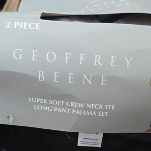 Geoffrey Beene Black Two-Piece Pajama Set